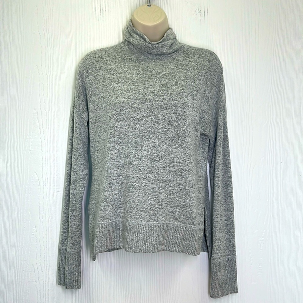 Abercrombie & Fitch - Grey Super Soft Long Sleeve Turtleneck  Sweater Size XS